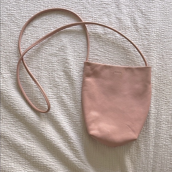 BAGGU Pink Leather Crossbody Bag - Picture 1 of 3